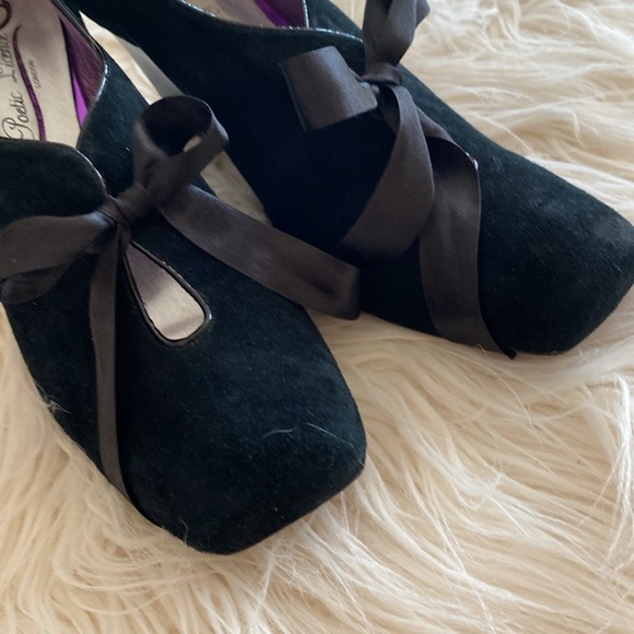POETiC LICENCE London suede wedges - Picture 7 of 16
